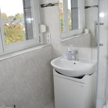 Helles Apartment In Berlin-Mariendorf Eksteriør billede
